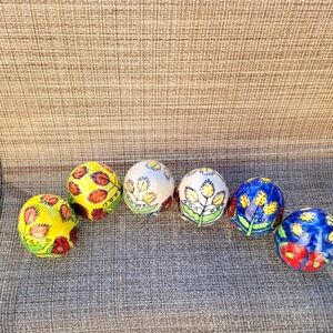 India ceramic decorative egg
